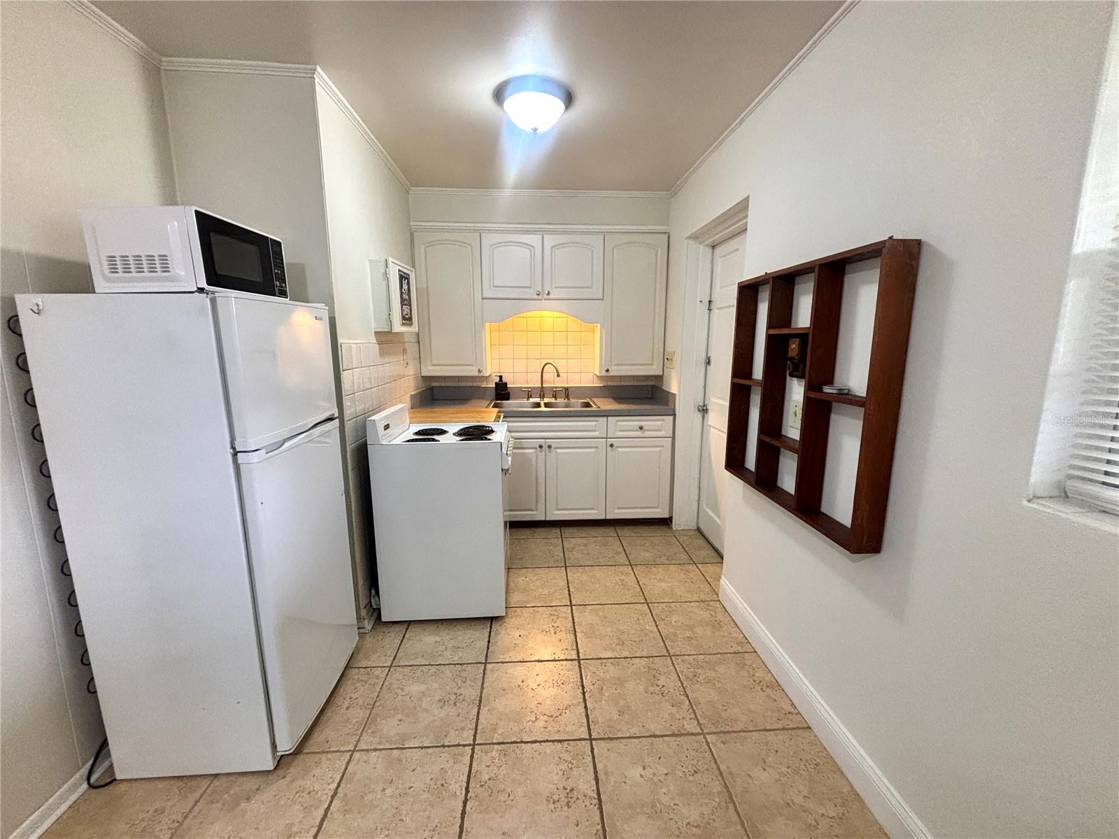 Image 4 of 7 For 1212 Jamajo Boulevard C