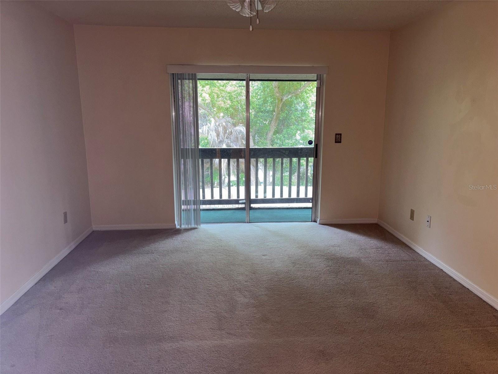 Image 11 of 24 For 600 Northern Way 204