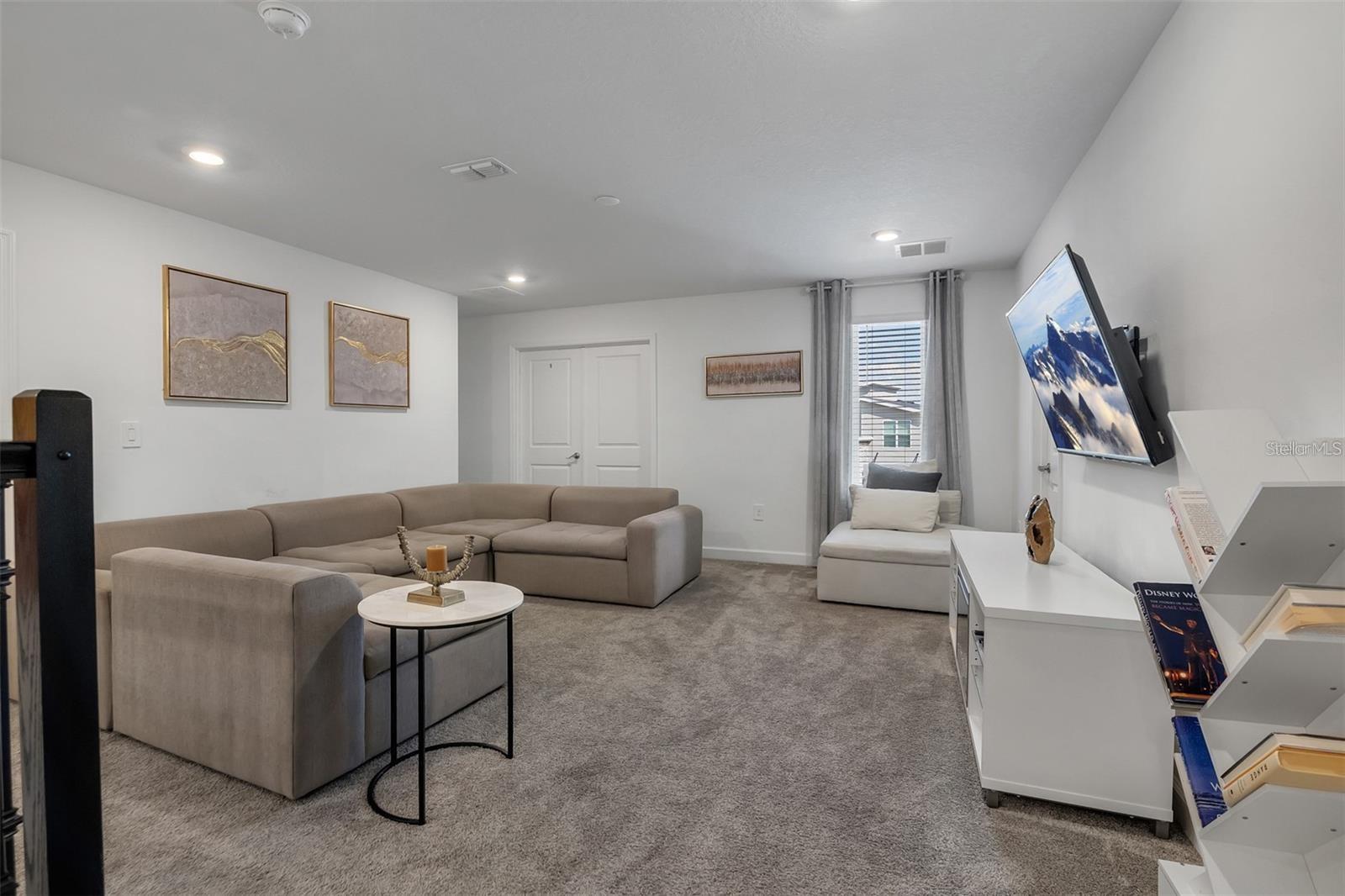 Image 15 of 62 For 9084 Sommerset Hills Drive