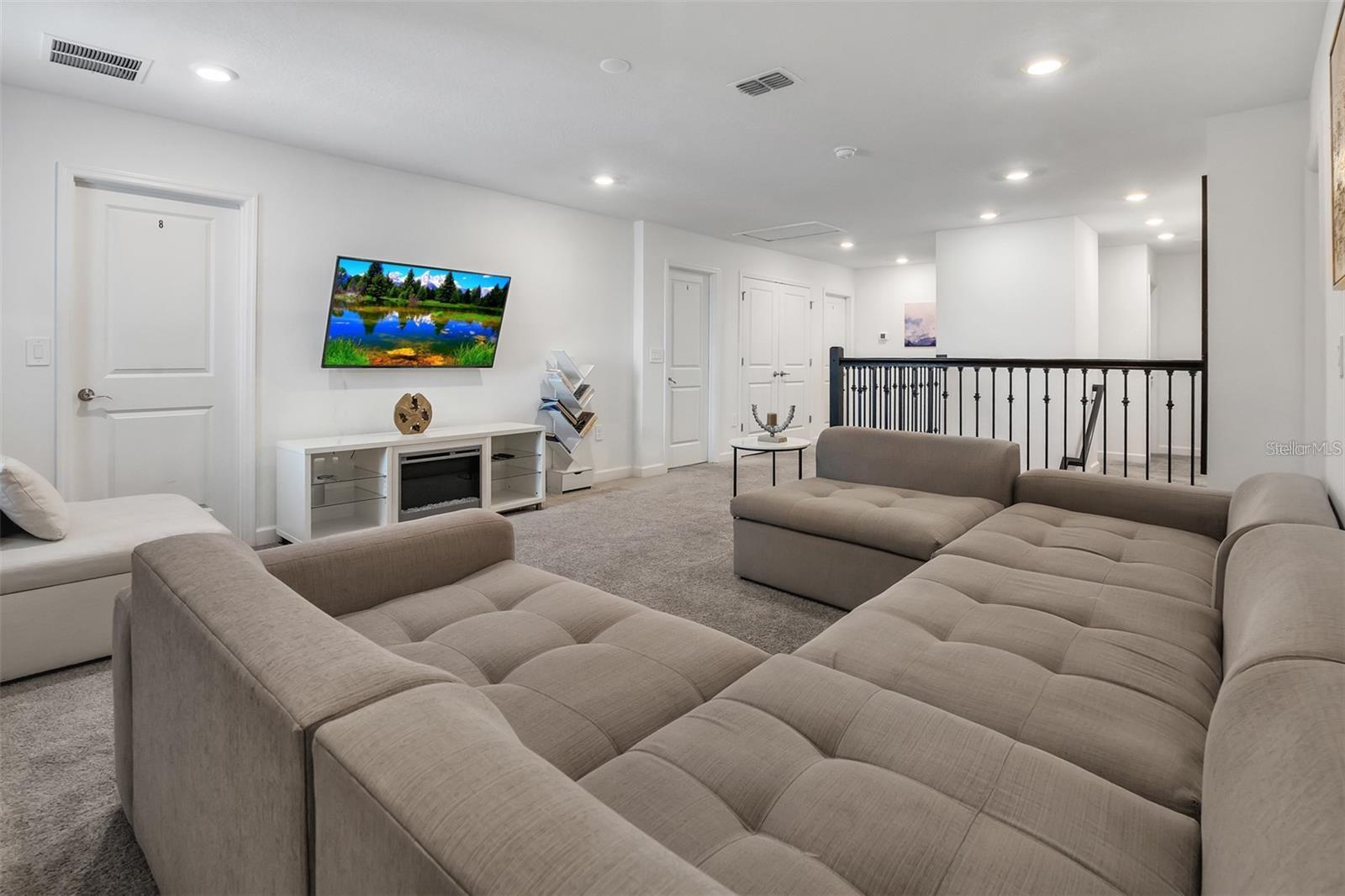 Image 16 of 62 For 9084 Sommerset Hills Drive