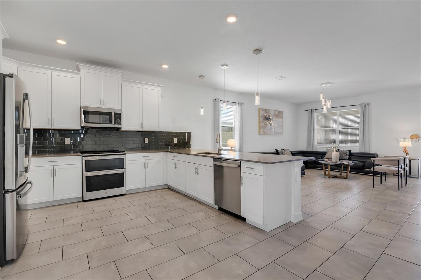 Image 9 of 62 For 9084 Sommerset Hills Drive