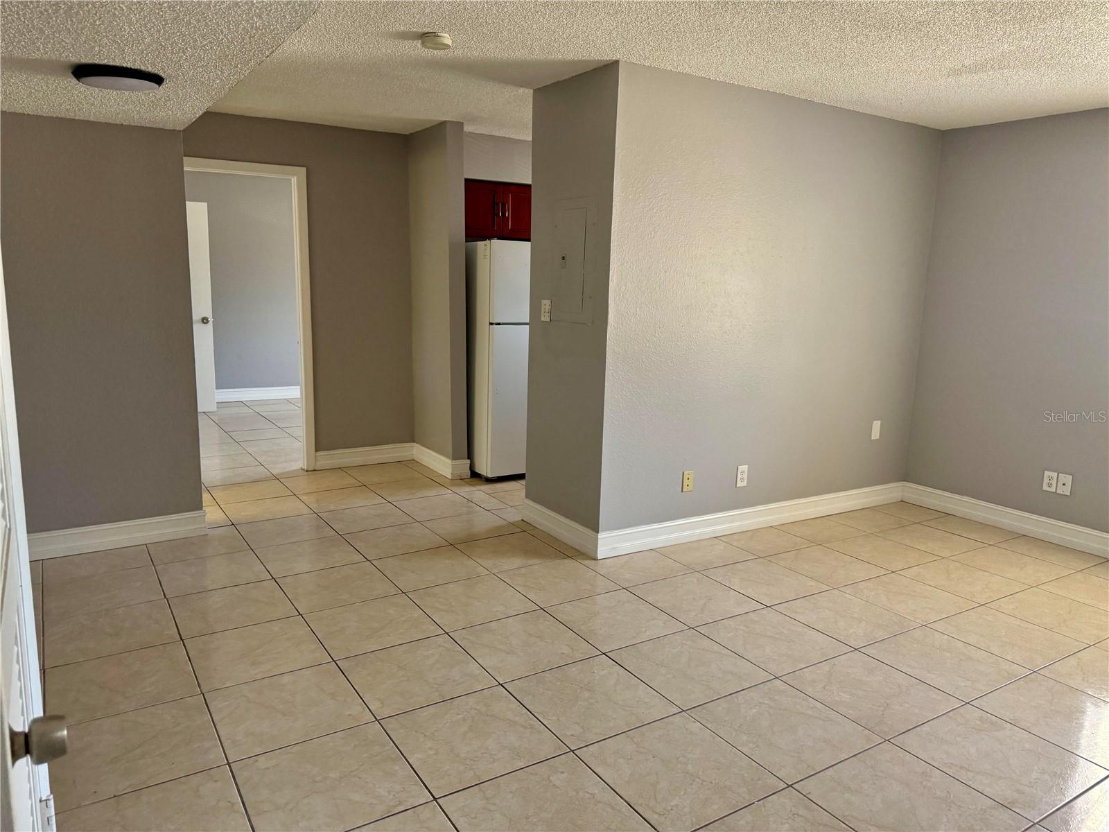 Image 8 of 10 For 127 Springwood Circle F