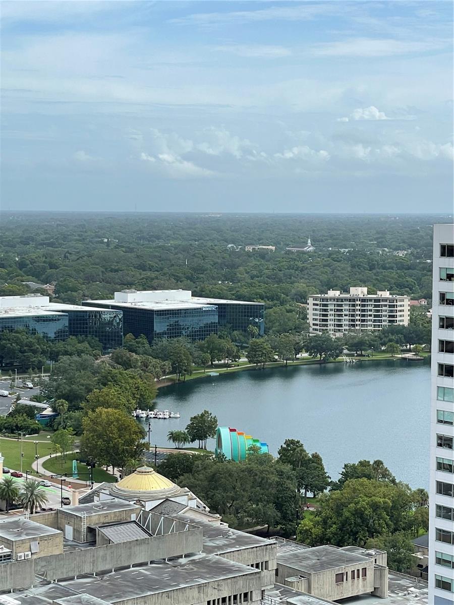 Image 33 of 39 For 155 Court Avenue 2016