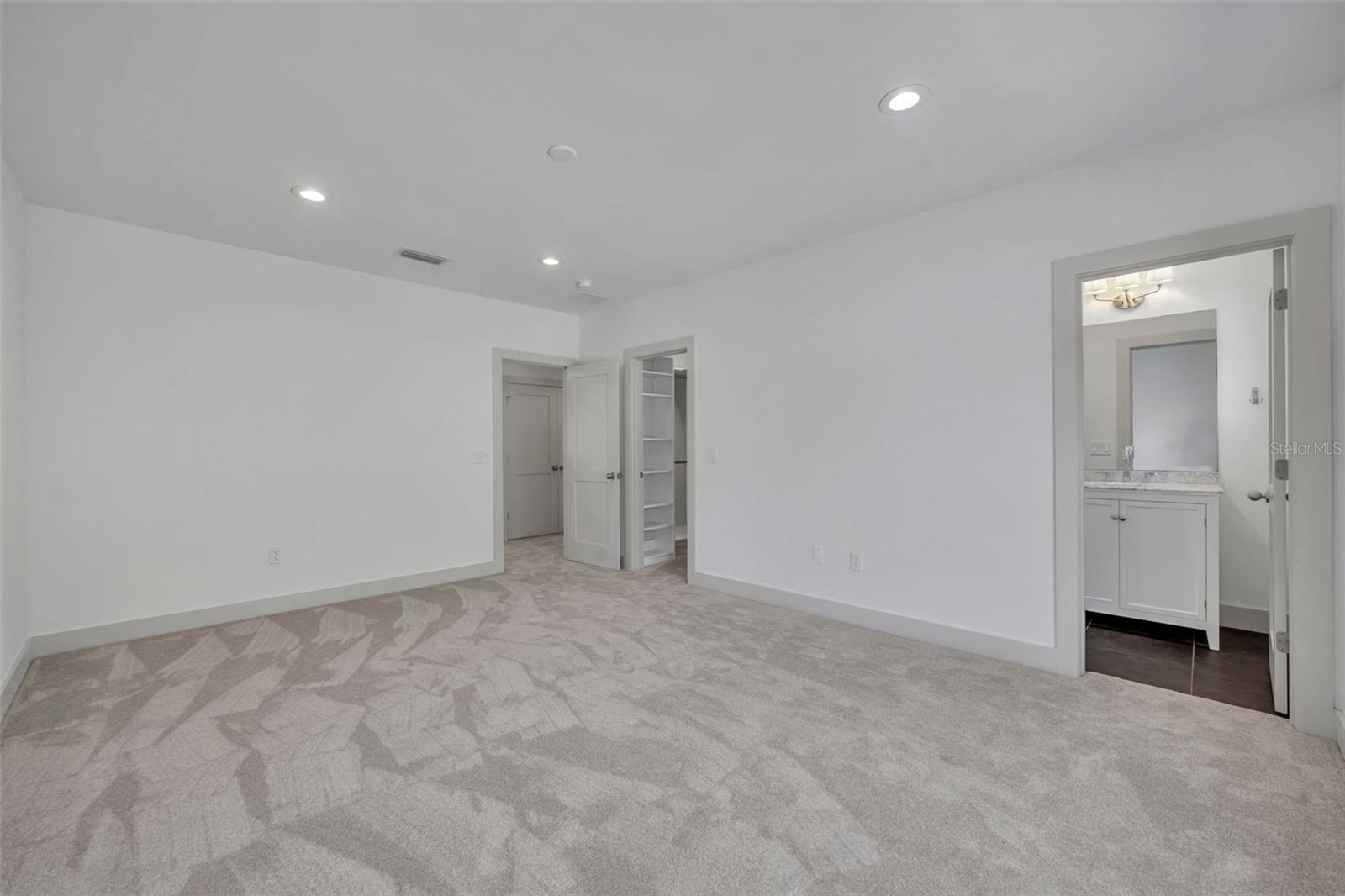 Image 25 of 57 For 501 Henkel Circle