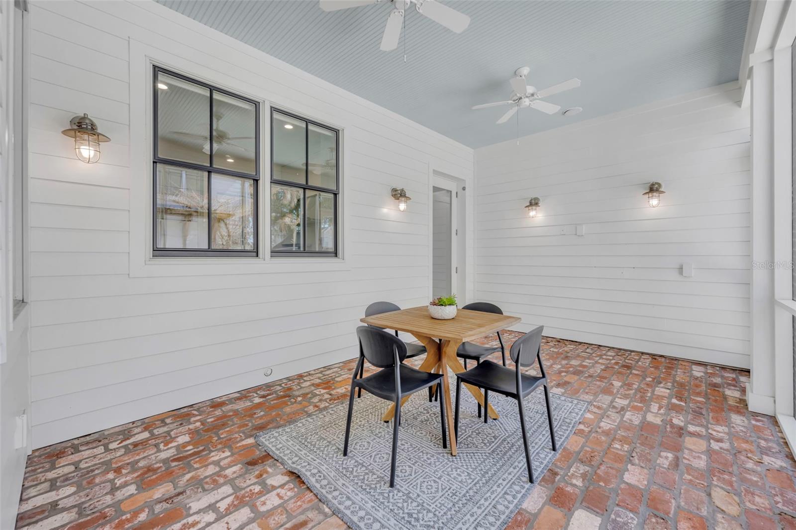 Image 32 of 57 For 501 Henkel Circle