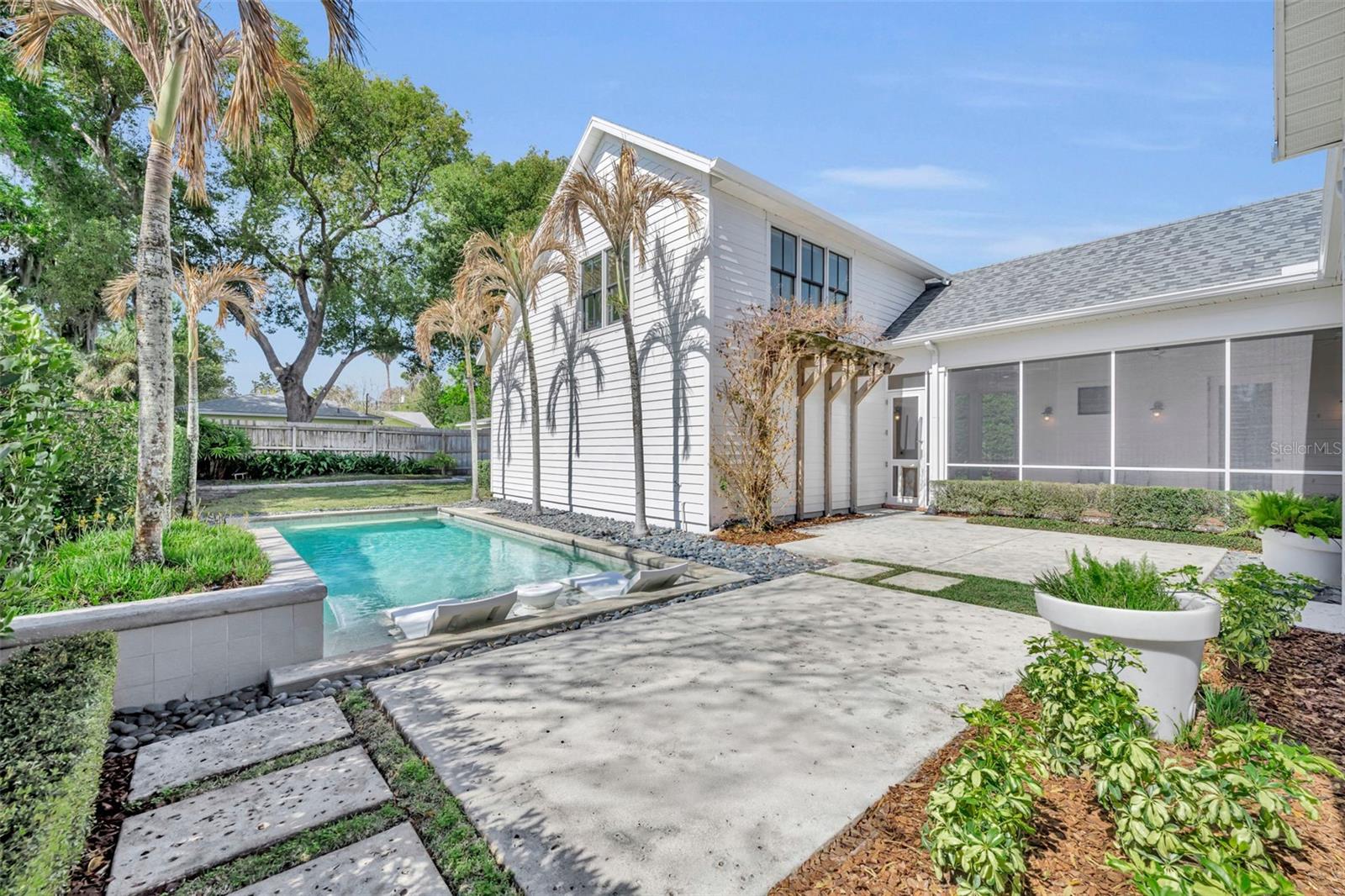 Image 47 of 57 For 501 Henkel Circle