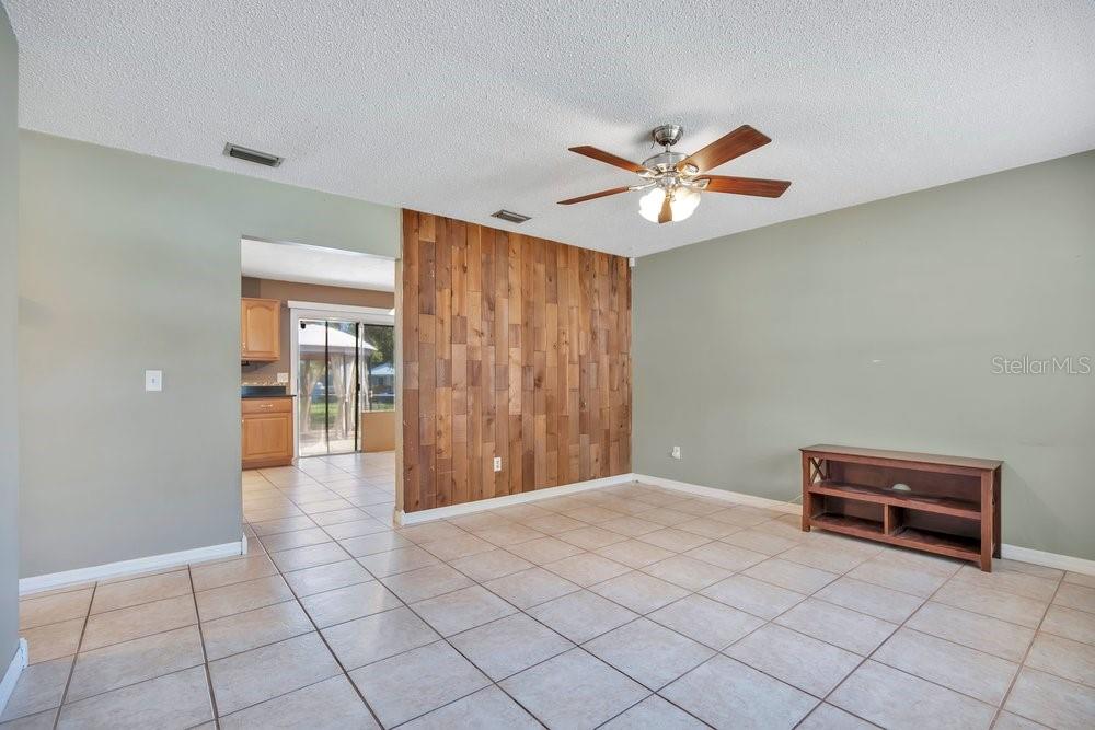 Image 6 of 25 For 1813 Oakey Avenue