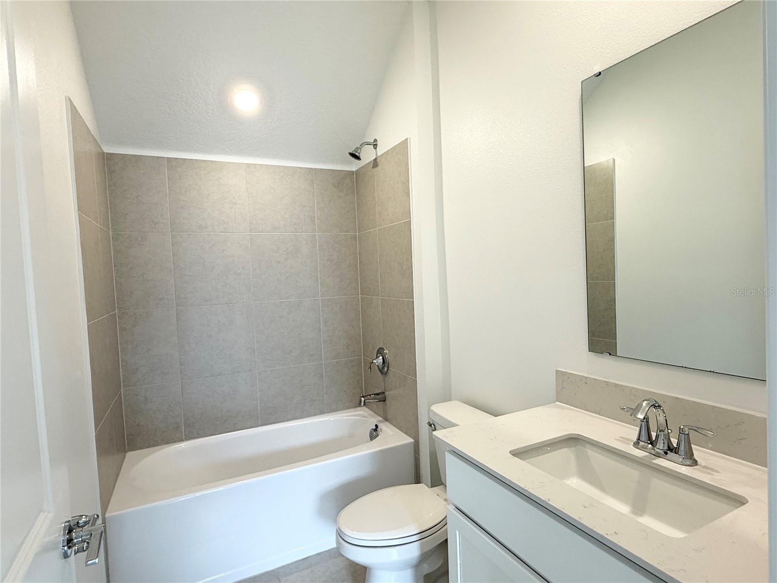 Image 9 of 23 For 660 Bayern Lane