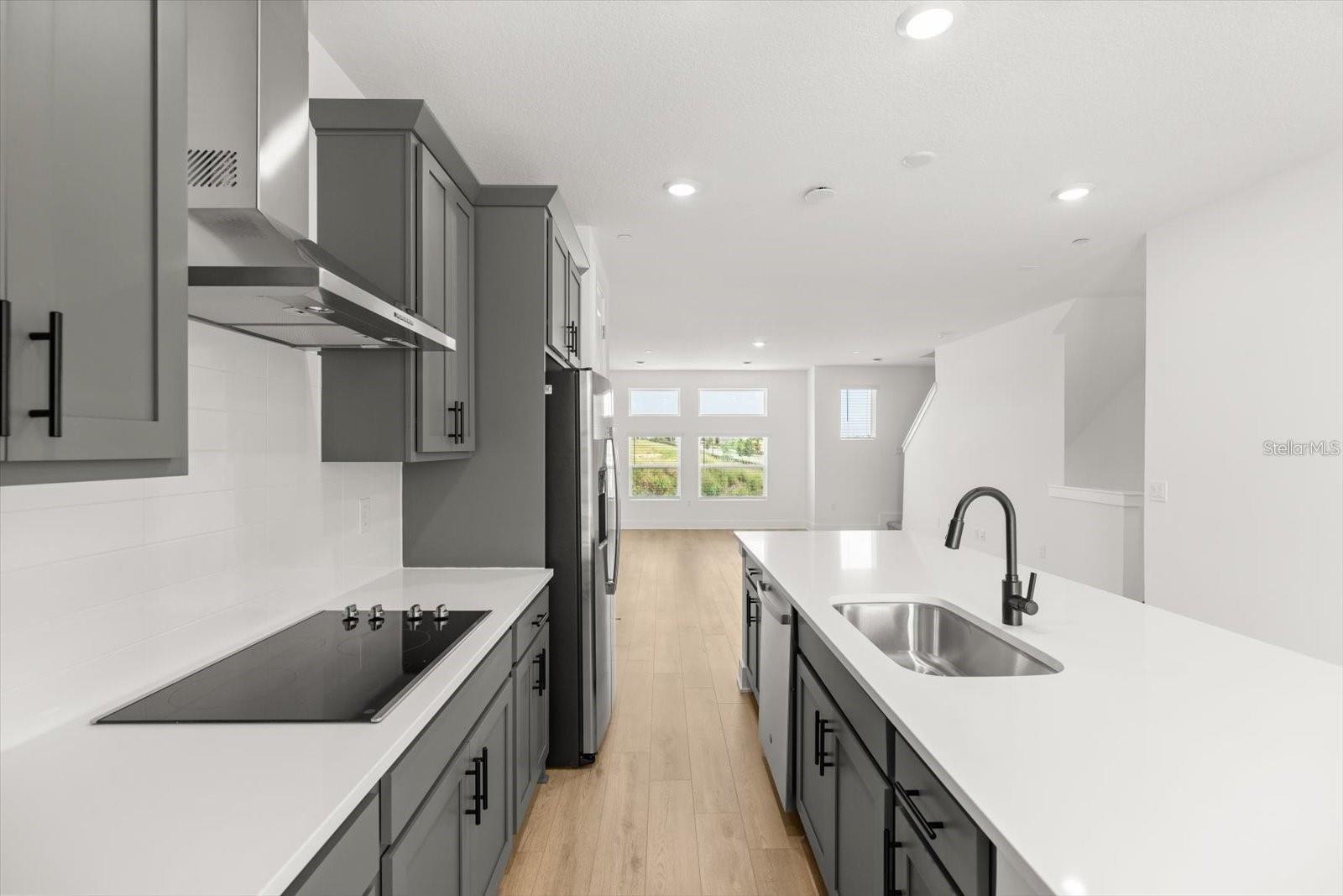 Image 10 of 30 For 15489 Hamlin Park Drive