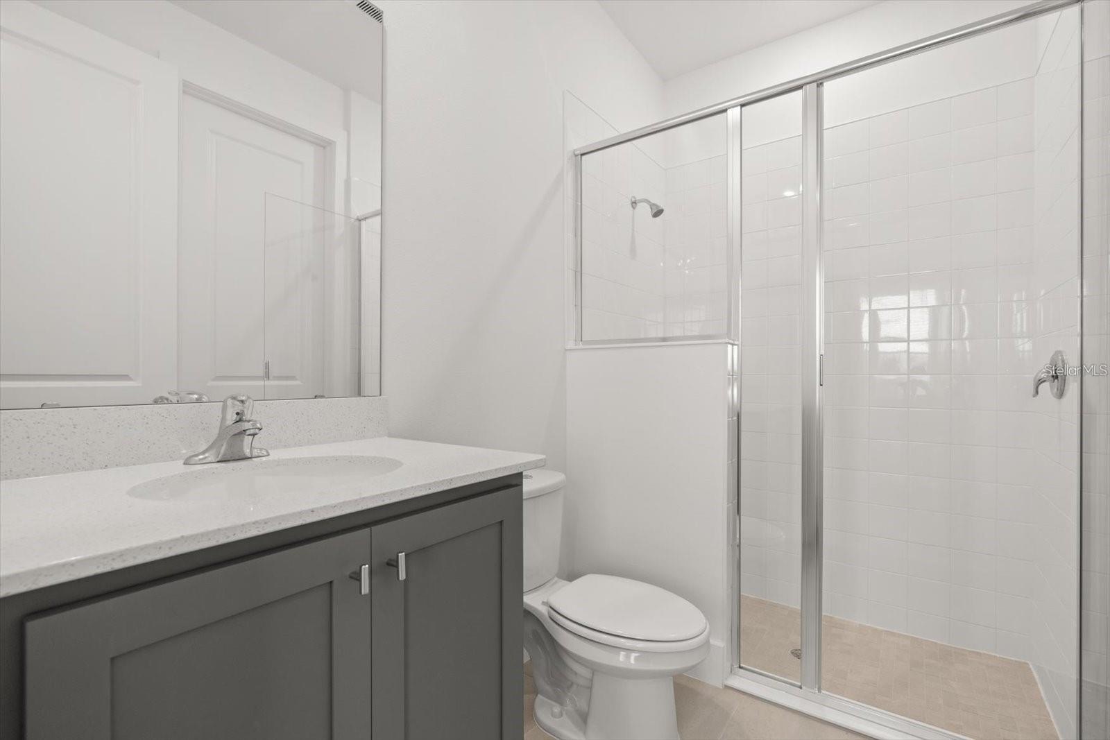 Image 19 of 30 For 15489 Hamlin Park Drive