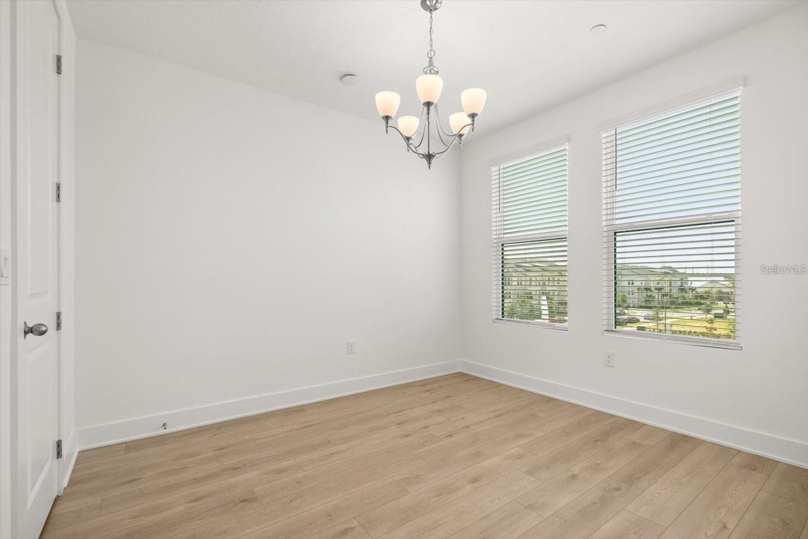 Image 20 of 30 For 15489 Hamlin Park Drive