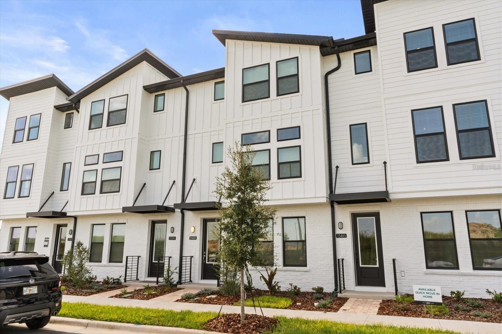 Image 27 of 30 For 15489 Hamlin Park Drive