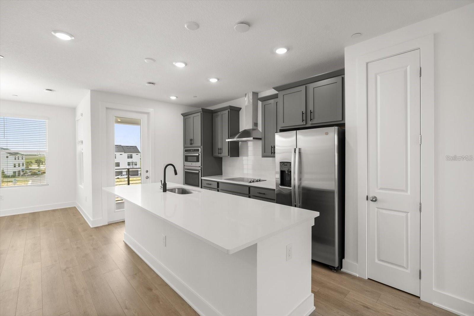 Image 7 of 30 For 15489 Hamlin Park Drive