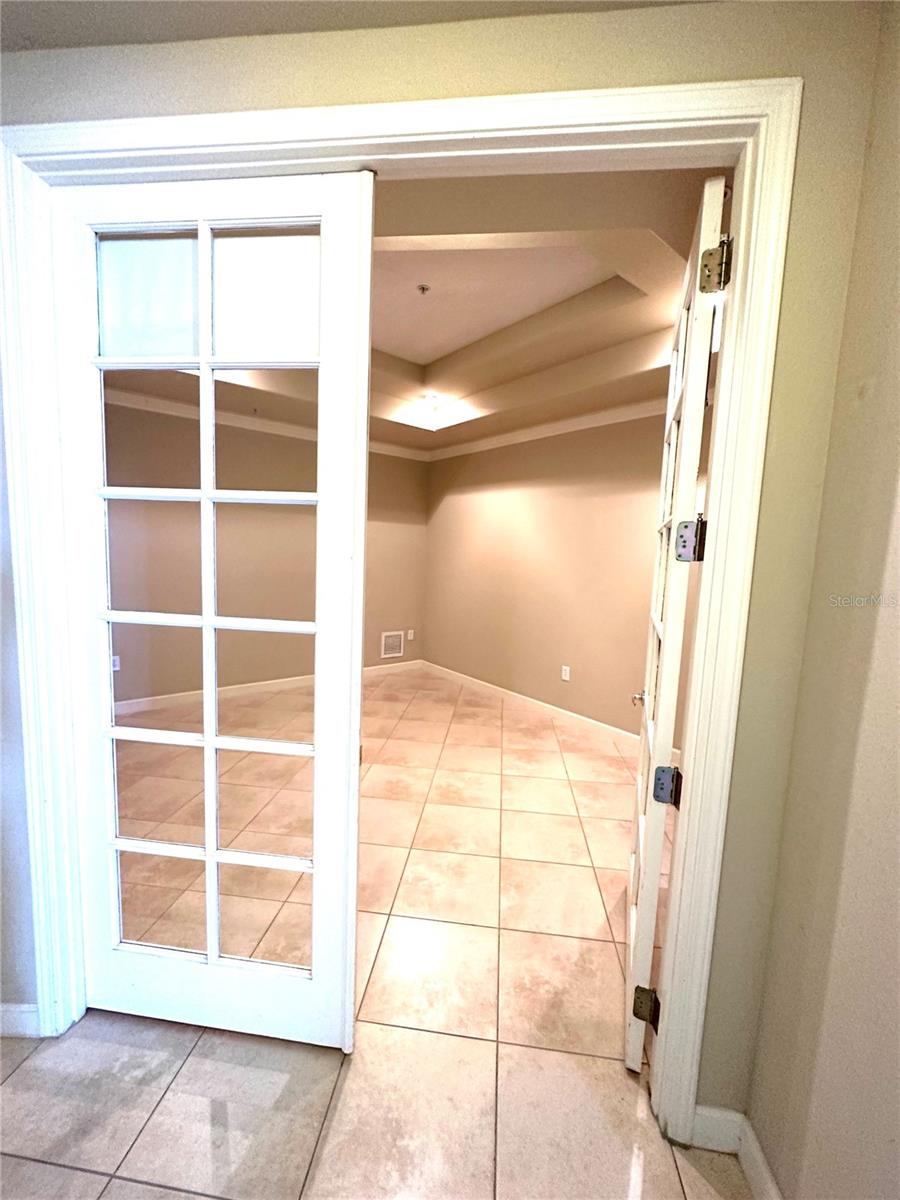 Image 17 of 20 For 8743 The Esplanade  9