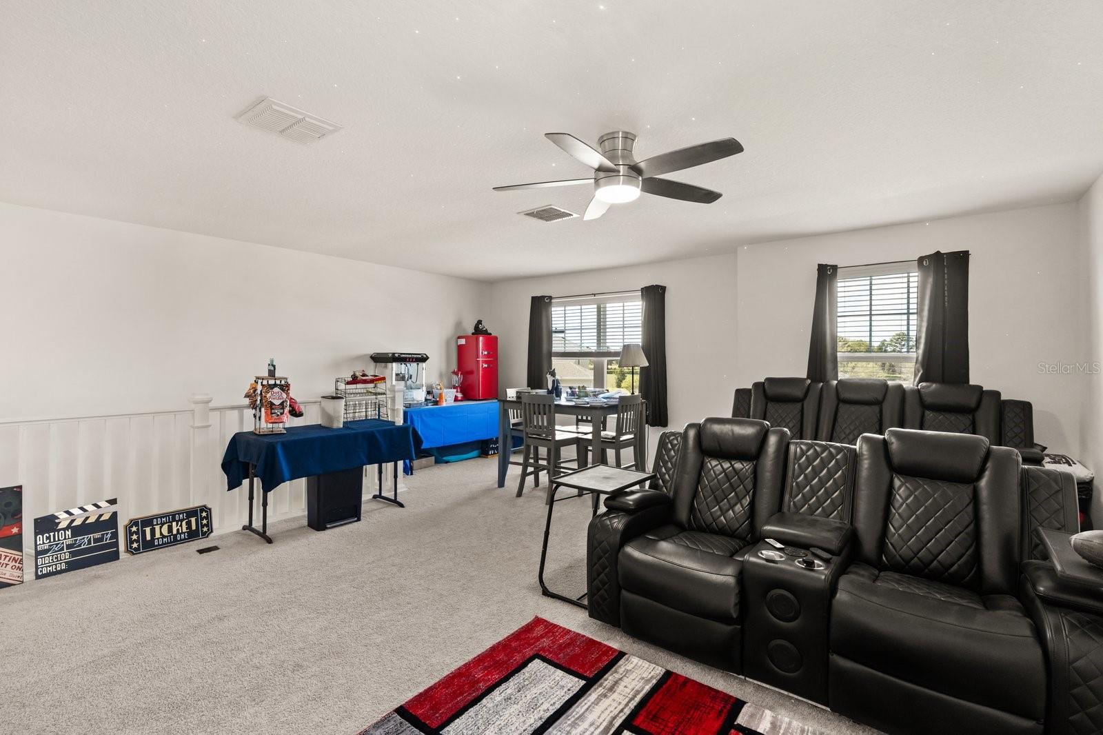 Image 17 of 36 For 660 Big Pine Avenue