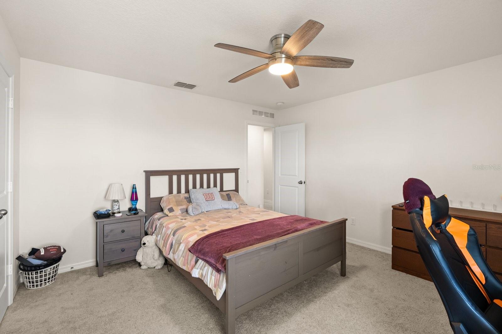 Image 26 of 36 For 660 Big Pine Avenue