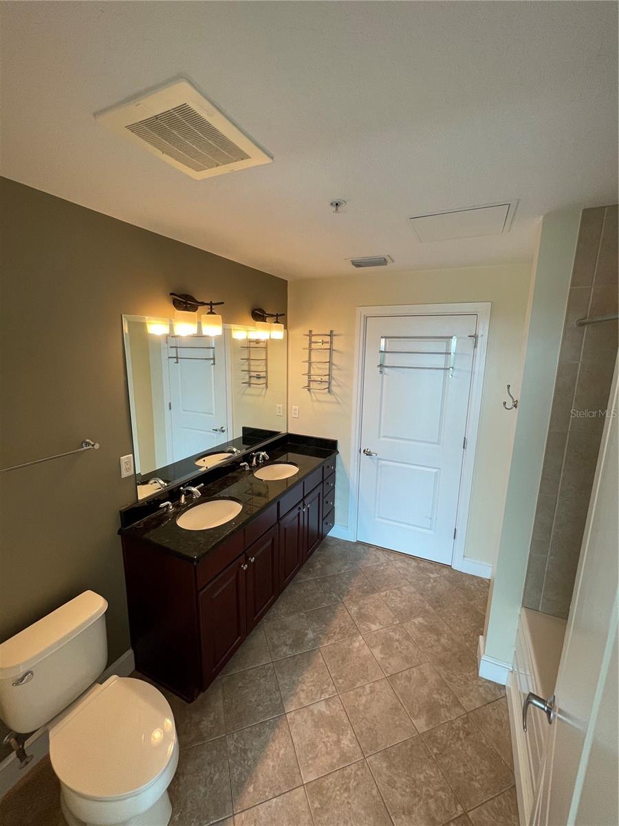 Image 11 of 24 For 101 Eola Drive 909