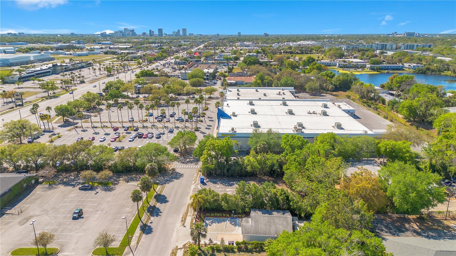 Image 29 of 32 For 4749 Hargrave Street