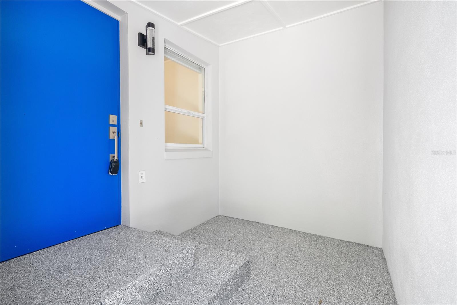 Image 6 of 32 For 4749 Hargrave Street