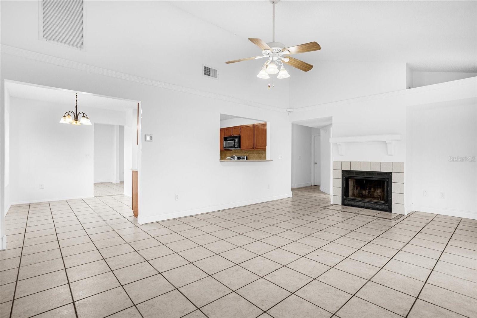 Image 10 of 29 For 601 Tomlinson Terrace