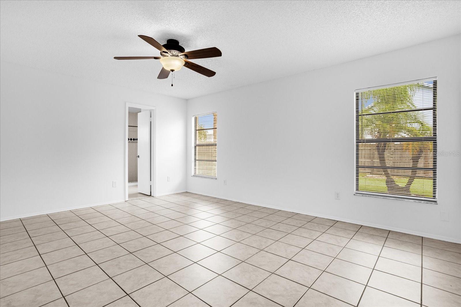 Image 14 of 29 For 601 Tomlinson Terrace