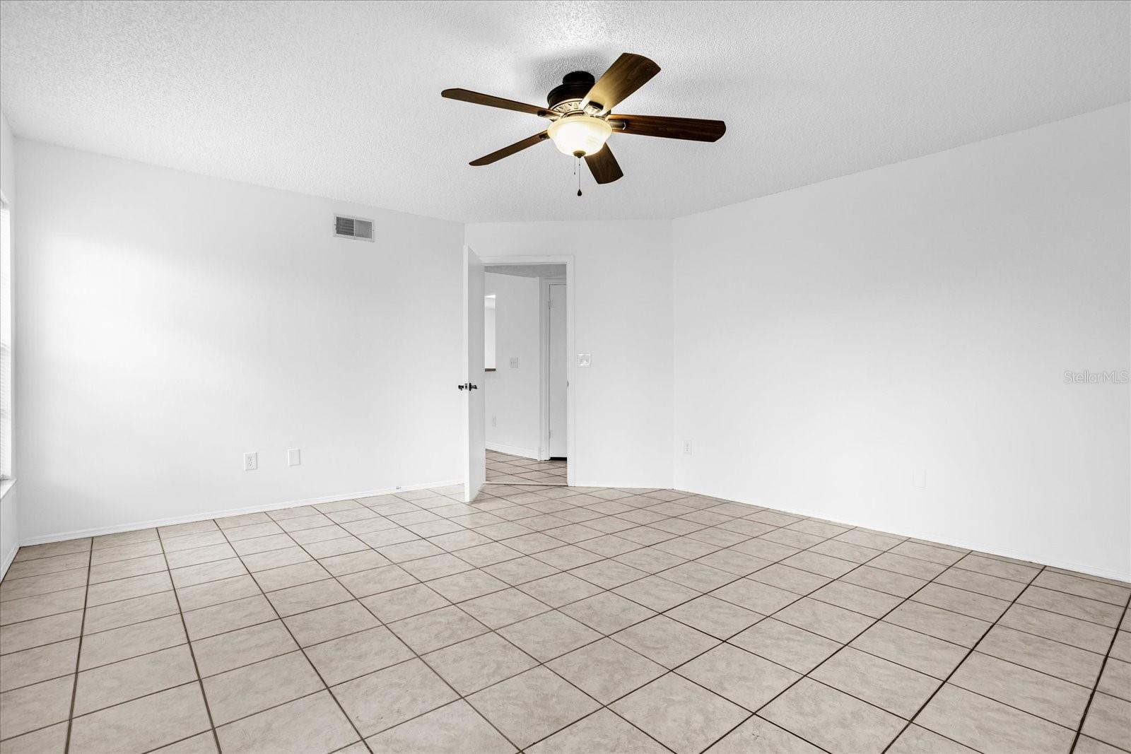 Image 15 of 29 For 601 Tomlinson Terrace