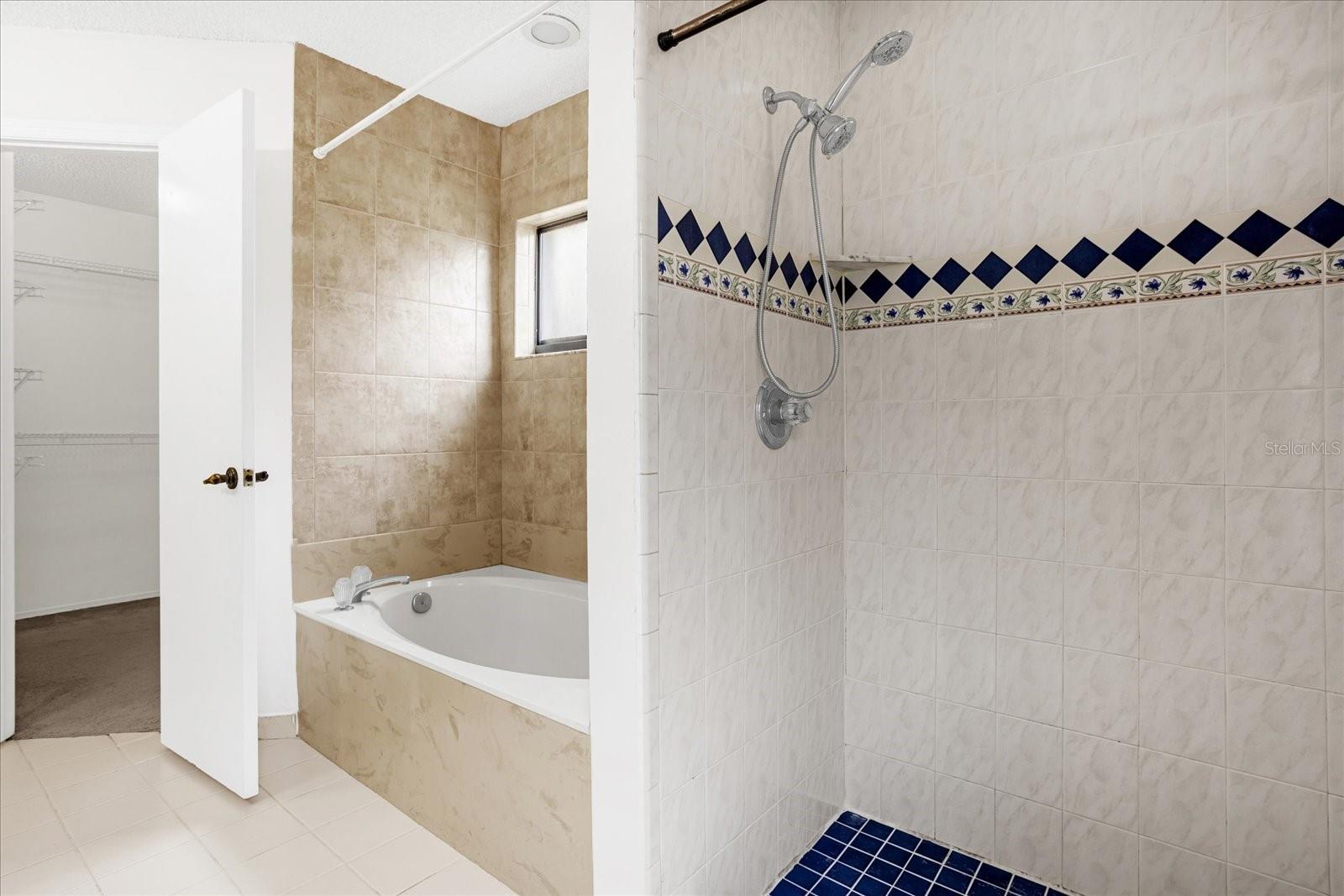 Image 17 of 29 For 601 Tomlinson Terrace