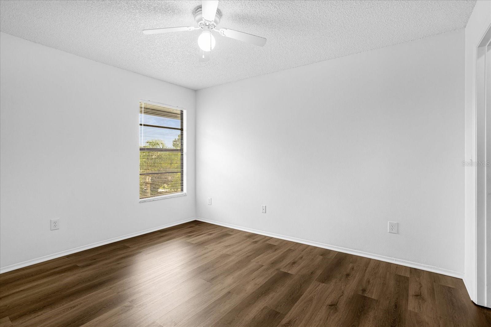 Image 18 of 29 For 601 Tomlinson Terrace