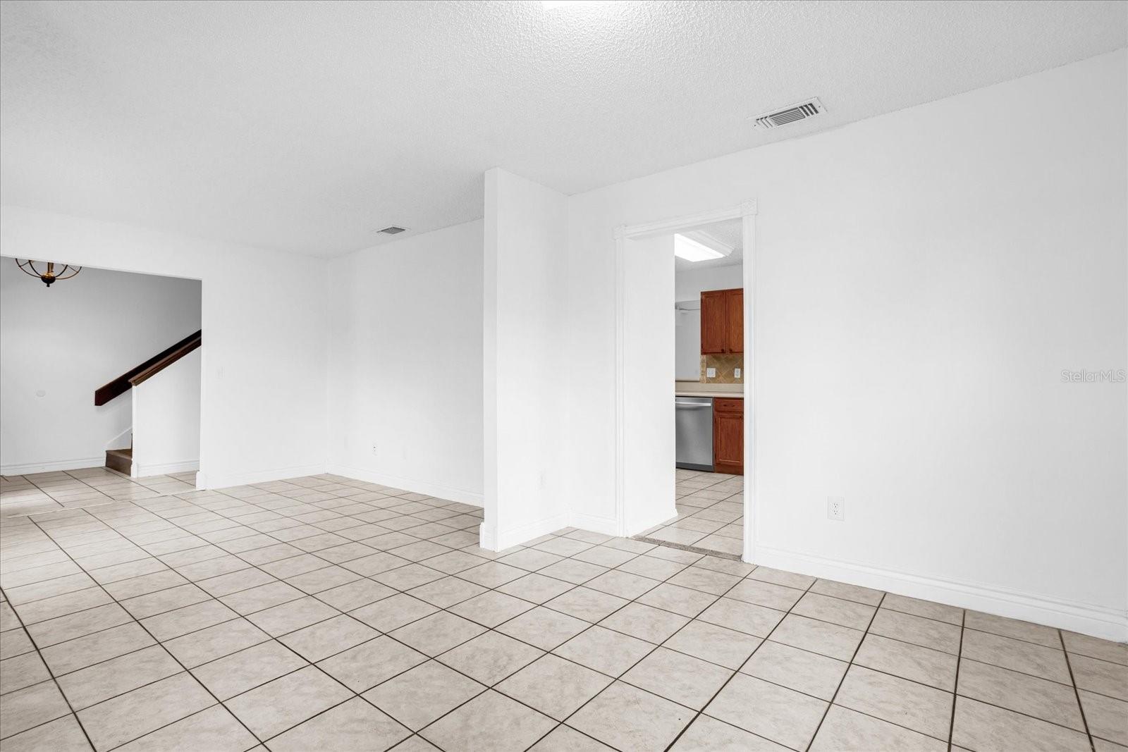 Image 7 of 29 For 601 Tomlinson Terrace