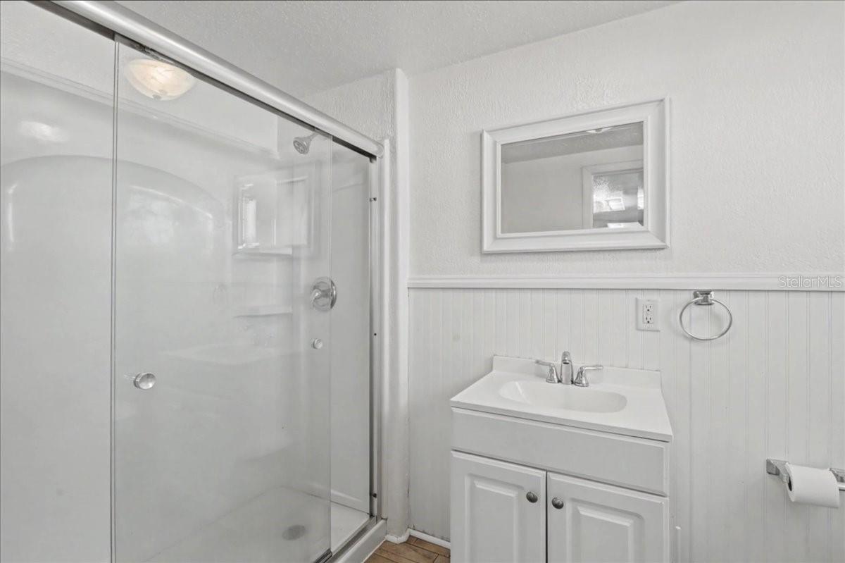 Image 18 of 49 For 15 Alamanda Drive