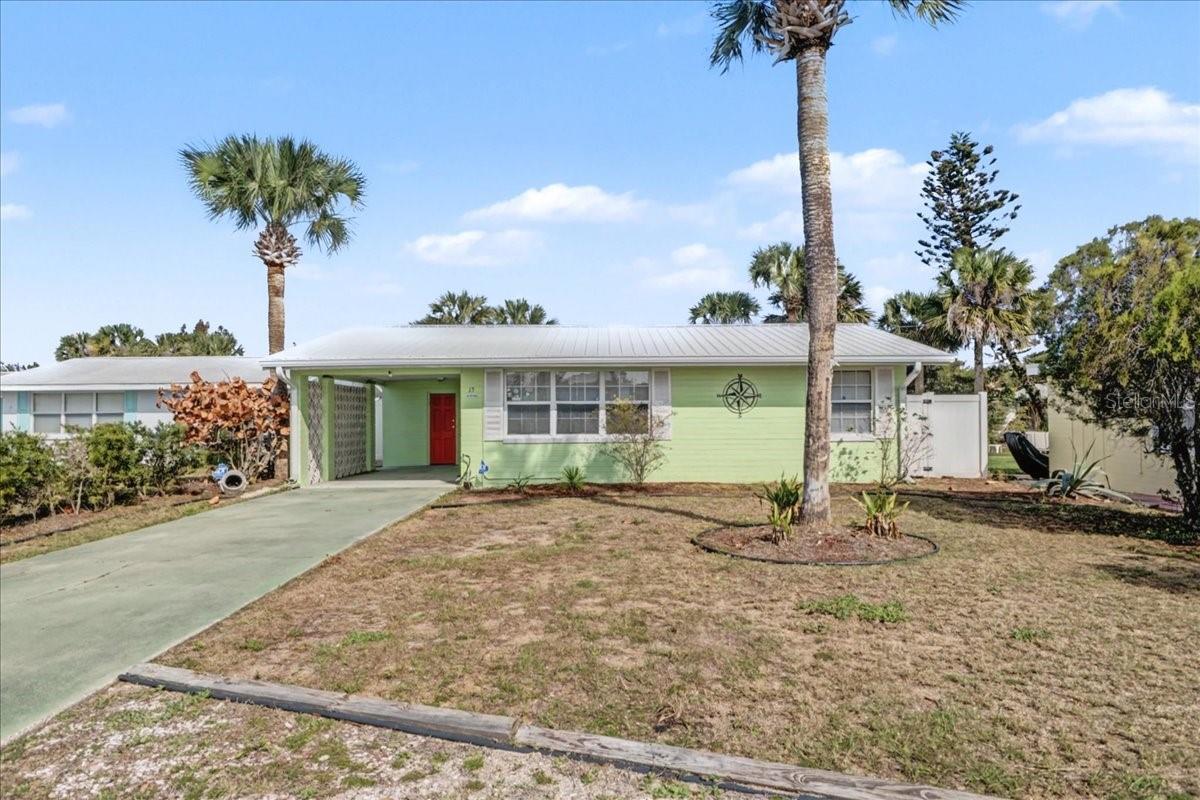 Image 2 of 49 For 15 Alamanda Drive