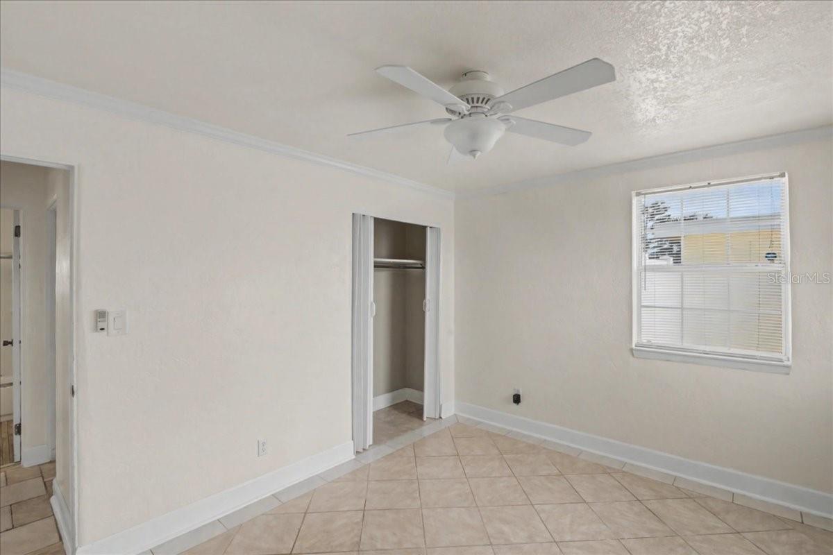 Image 20 of 49 For 15 Alamanda Drive