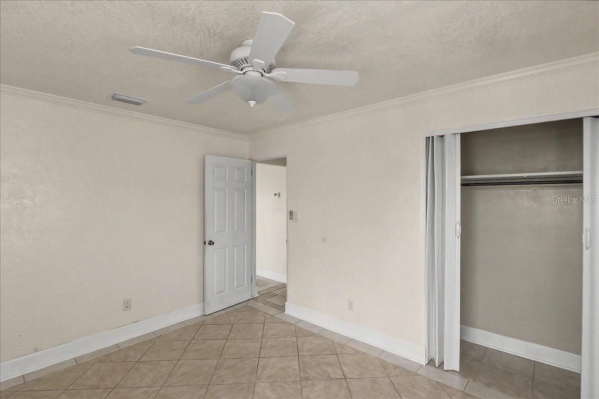 Image 21 of 49 For 15 Alamanda Drive