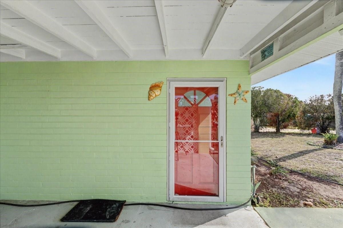 Image 4 of 49 For 15 Alamanda Drive