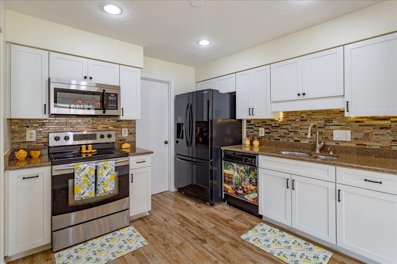 Image 13 of 27 For 2413 Tack Room Lane 3