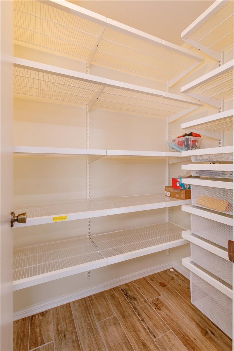 Image 17 of 27 For 2413 Tack Room Lane 3