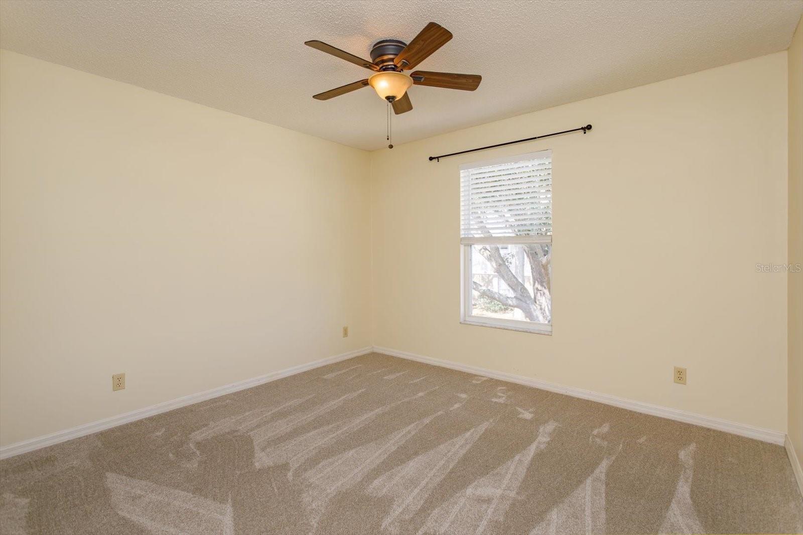 Image 18 of 27 For 2413 Tack Room Lane 3