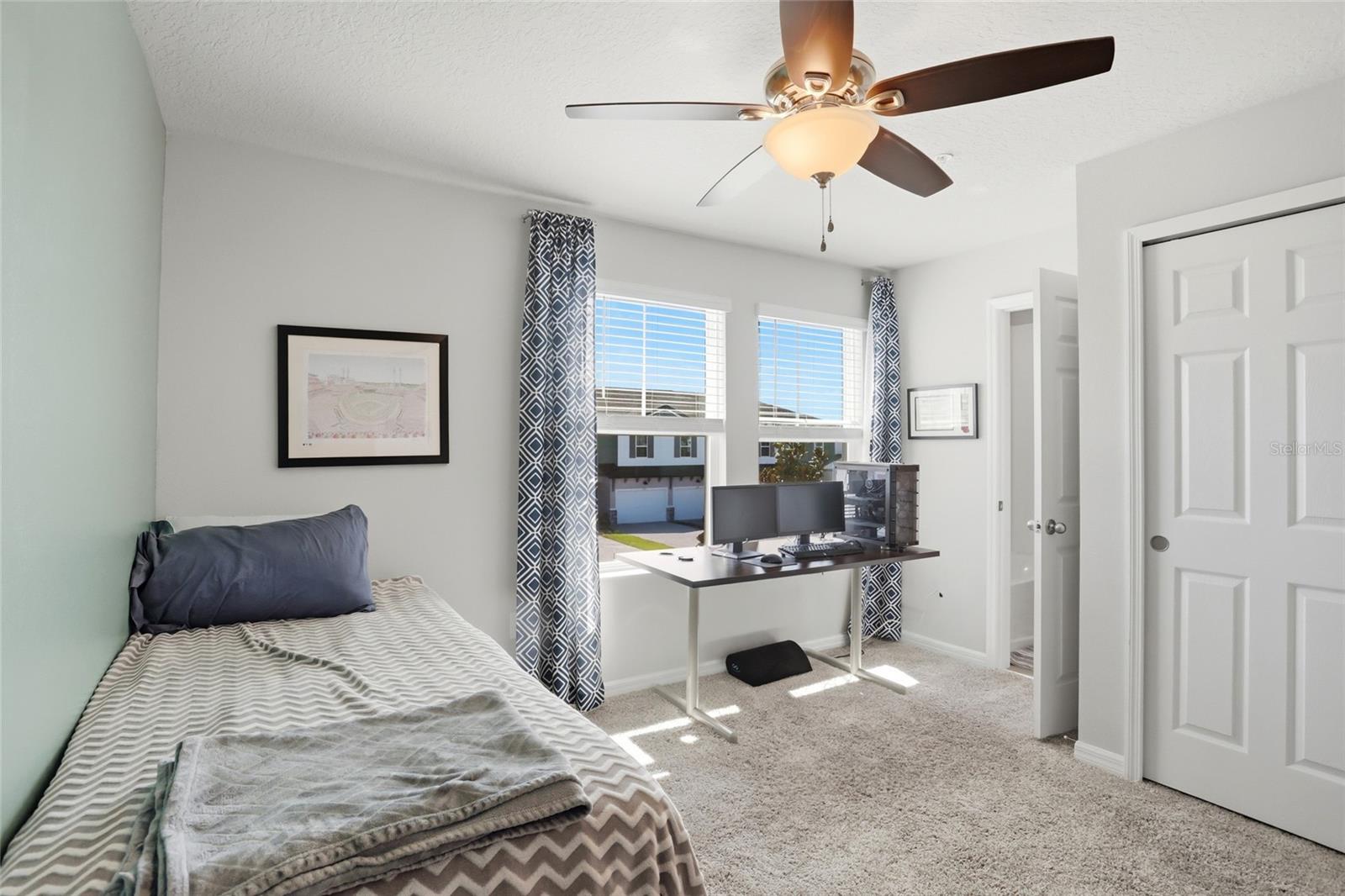 Image 30 of 55 For 1123 Desert Candle Drive