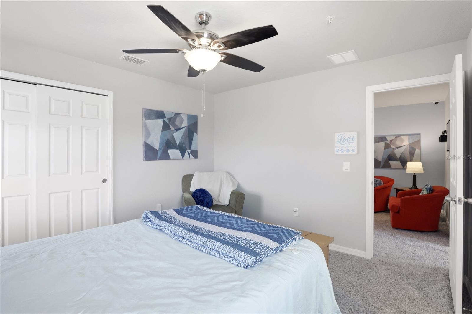 Image 34 of 55 For 1123 Desert Candle Drive