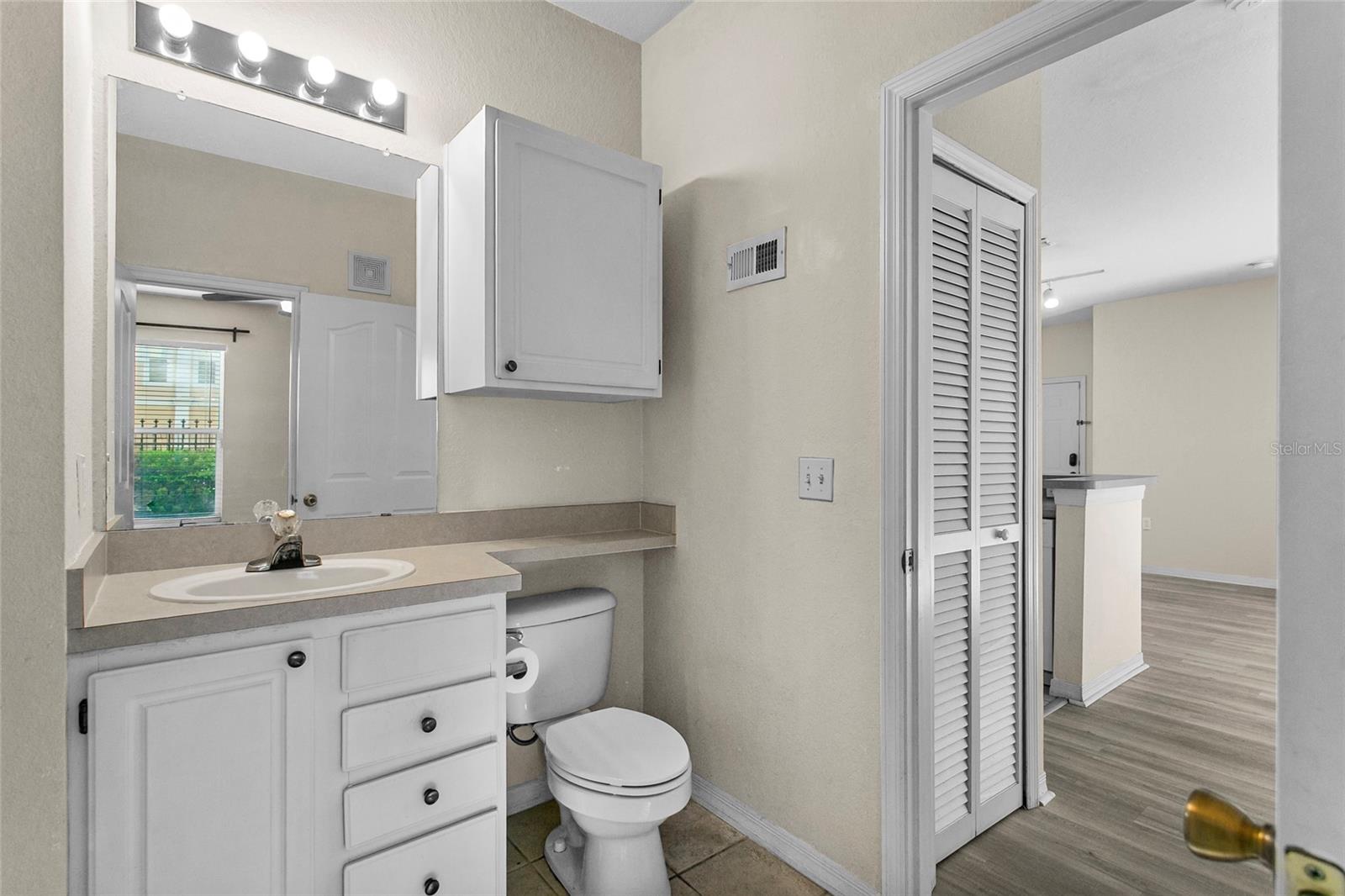 Image 10 of 22 For 1150 Lake Shadow Circle 3104