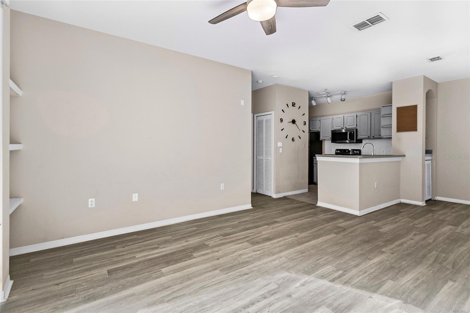 Image 16 of 22 For 1150 Lake Shadow Circle 3104