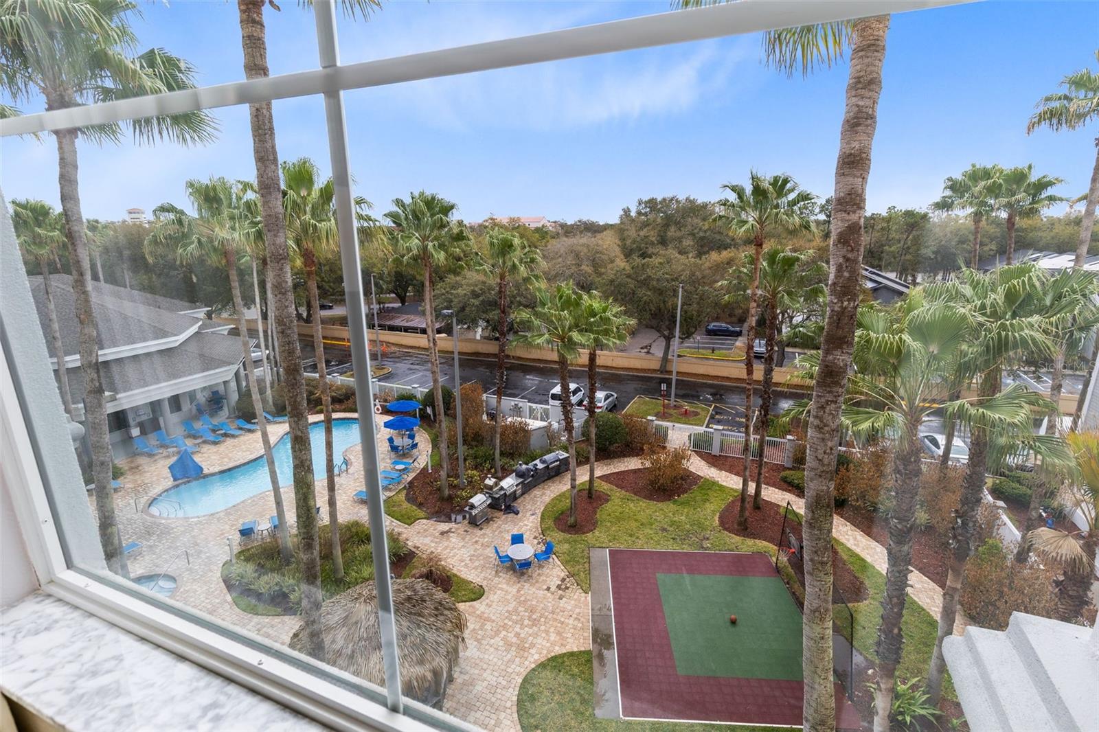 Image 11 of 28 For 8303 Palm Parkway 511