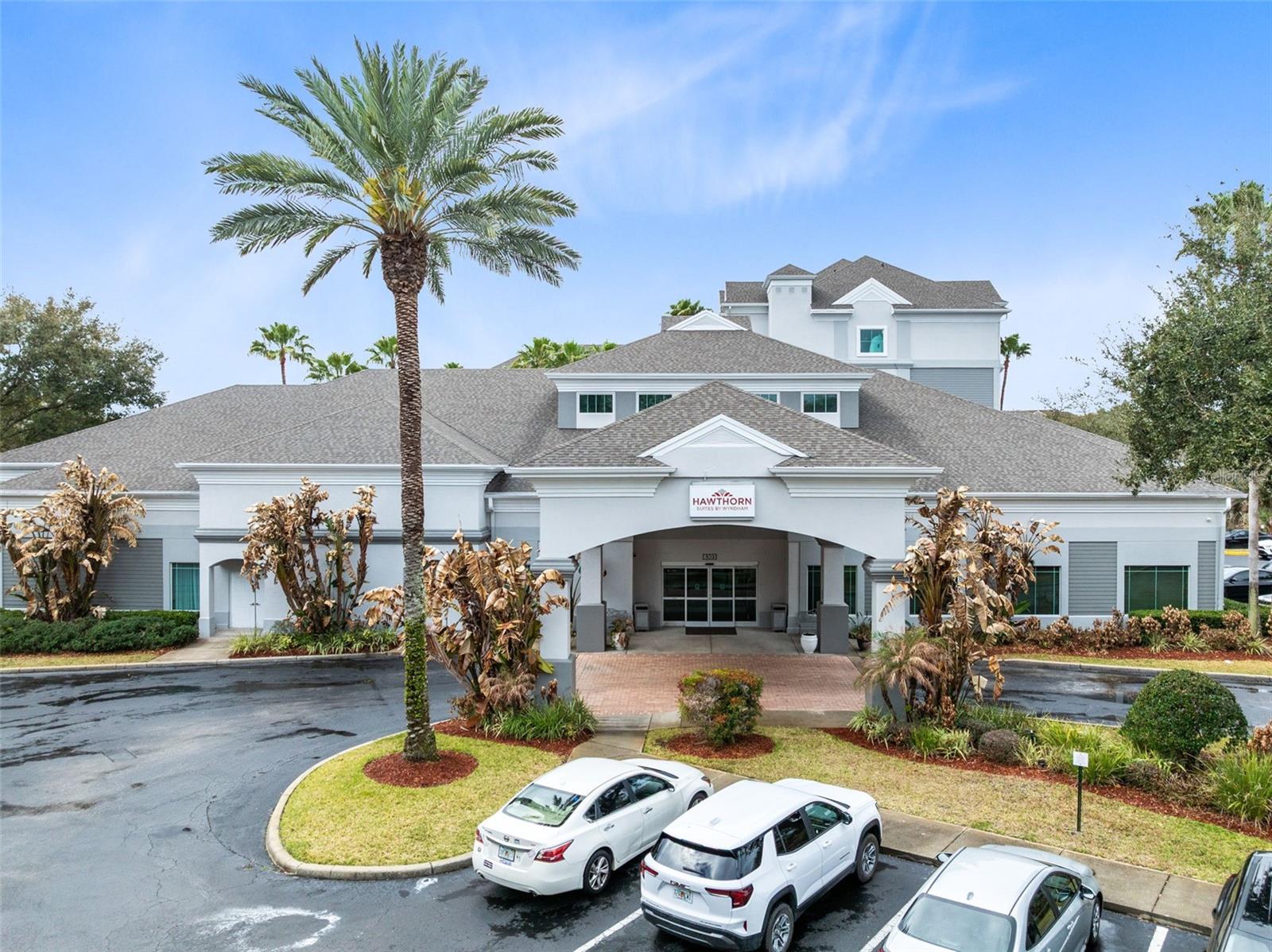 Image 18 of 28 For 8303 Palm Parkway 511