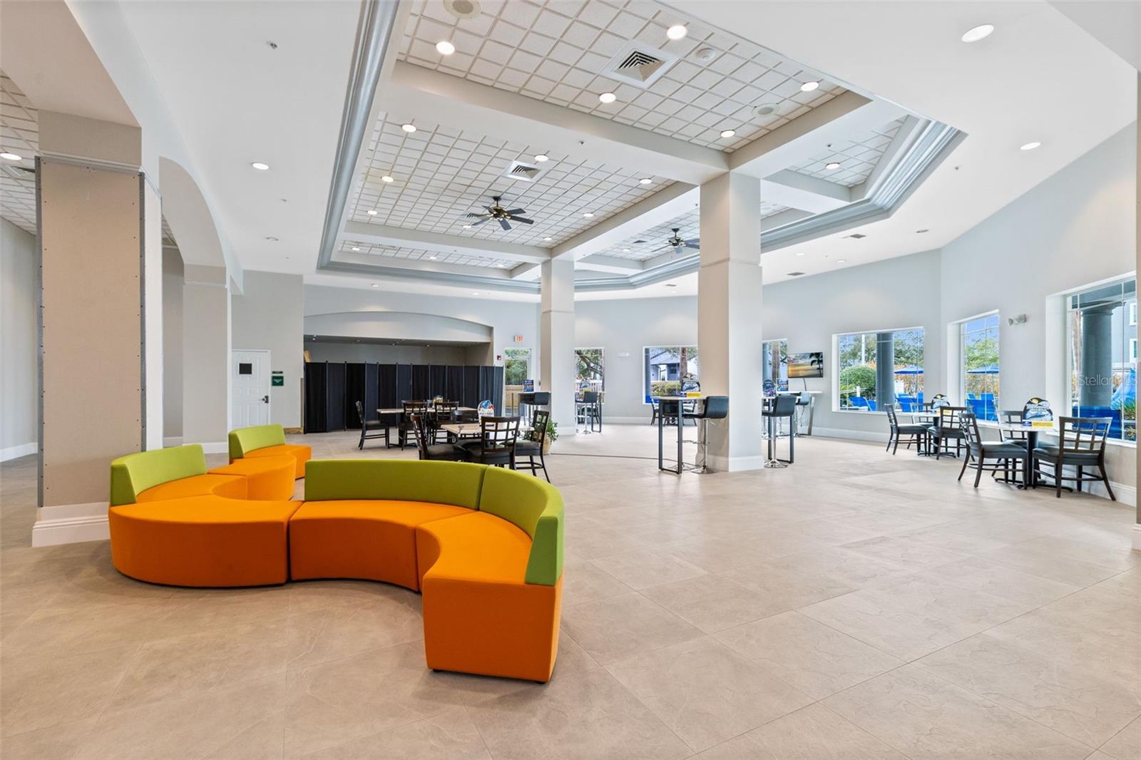 Image 22 of 28 For 8303 Palm Parkway 511