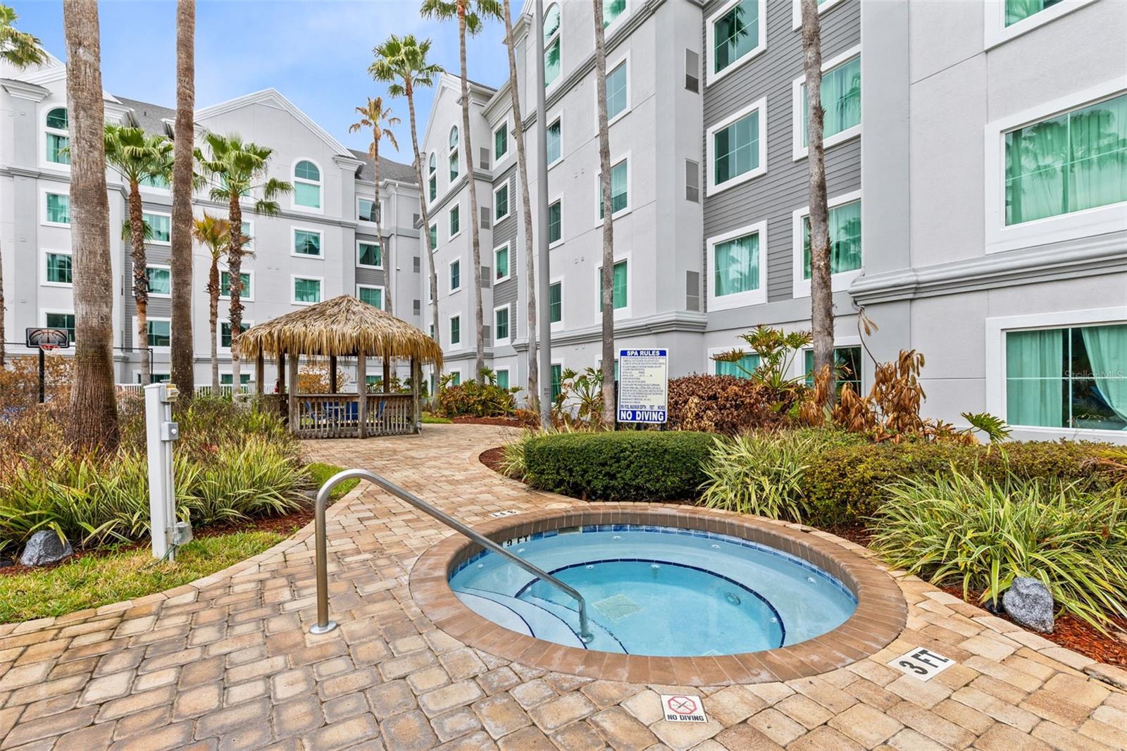 Image 24 of 28 For 8303 Palm Parkway 511