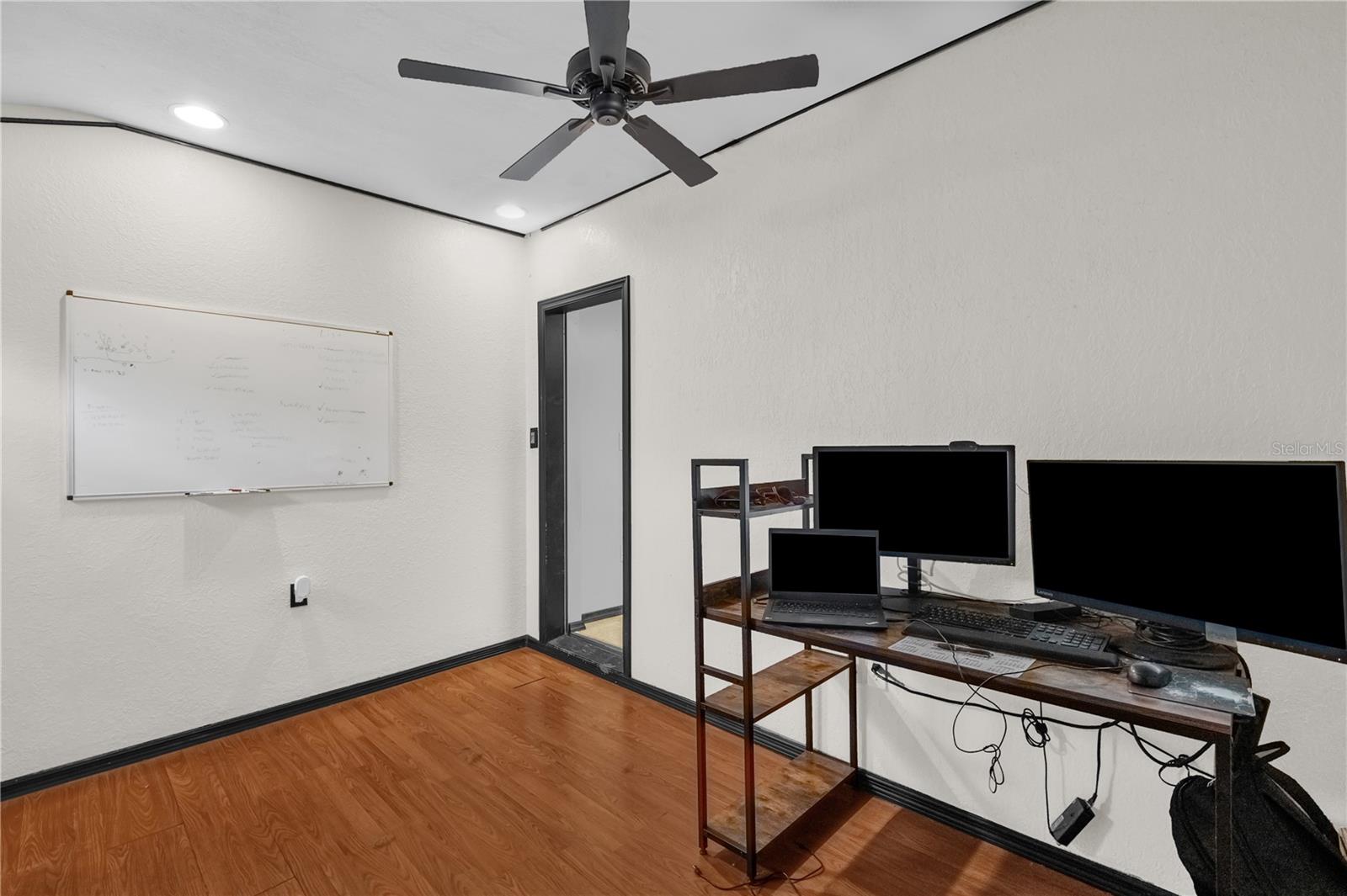 Image 22 of 37 For 5 Gumtree Court