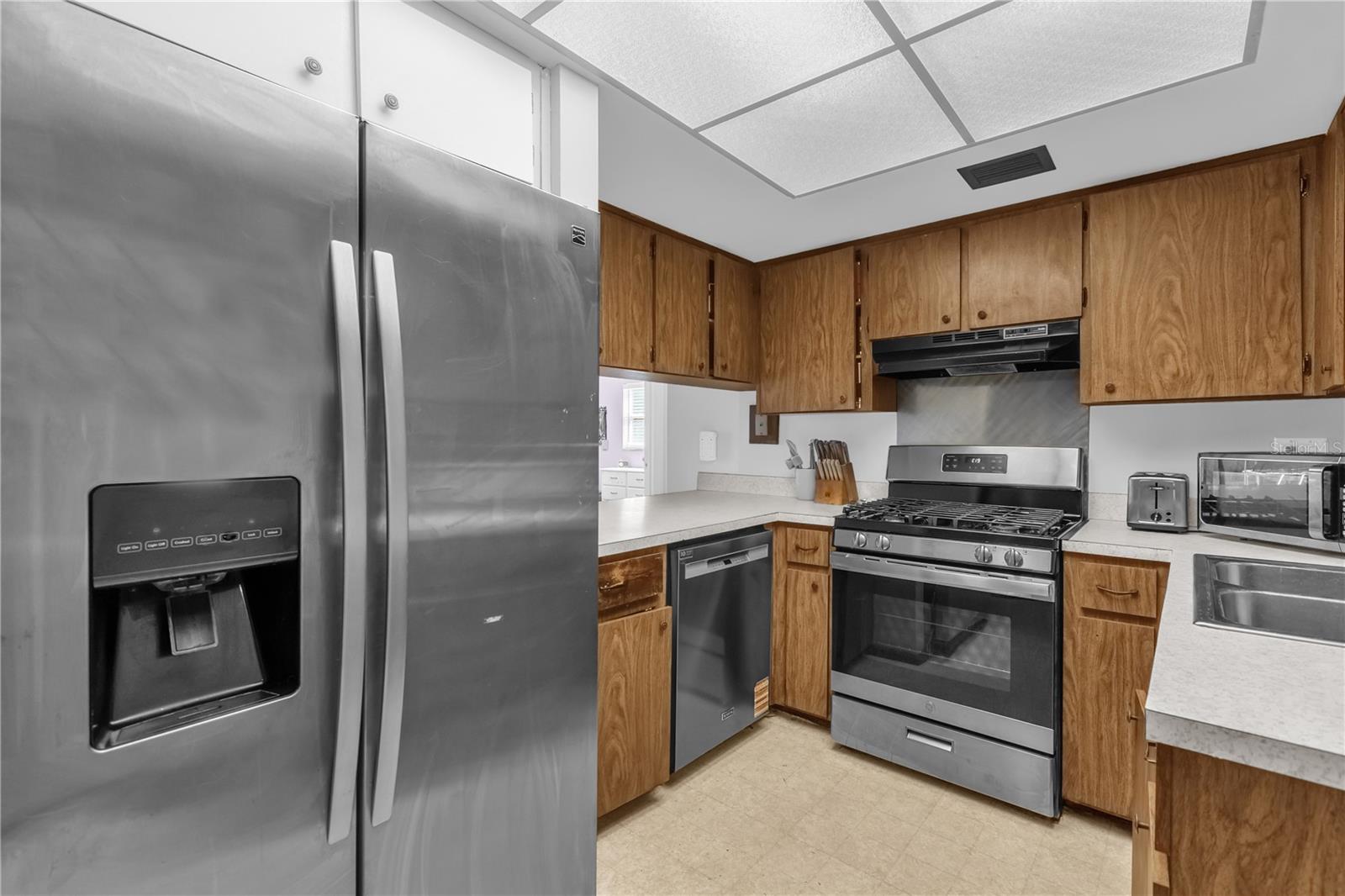 Image 8 of 37 For 5 Gumtree Court