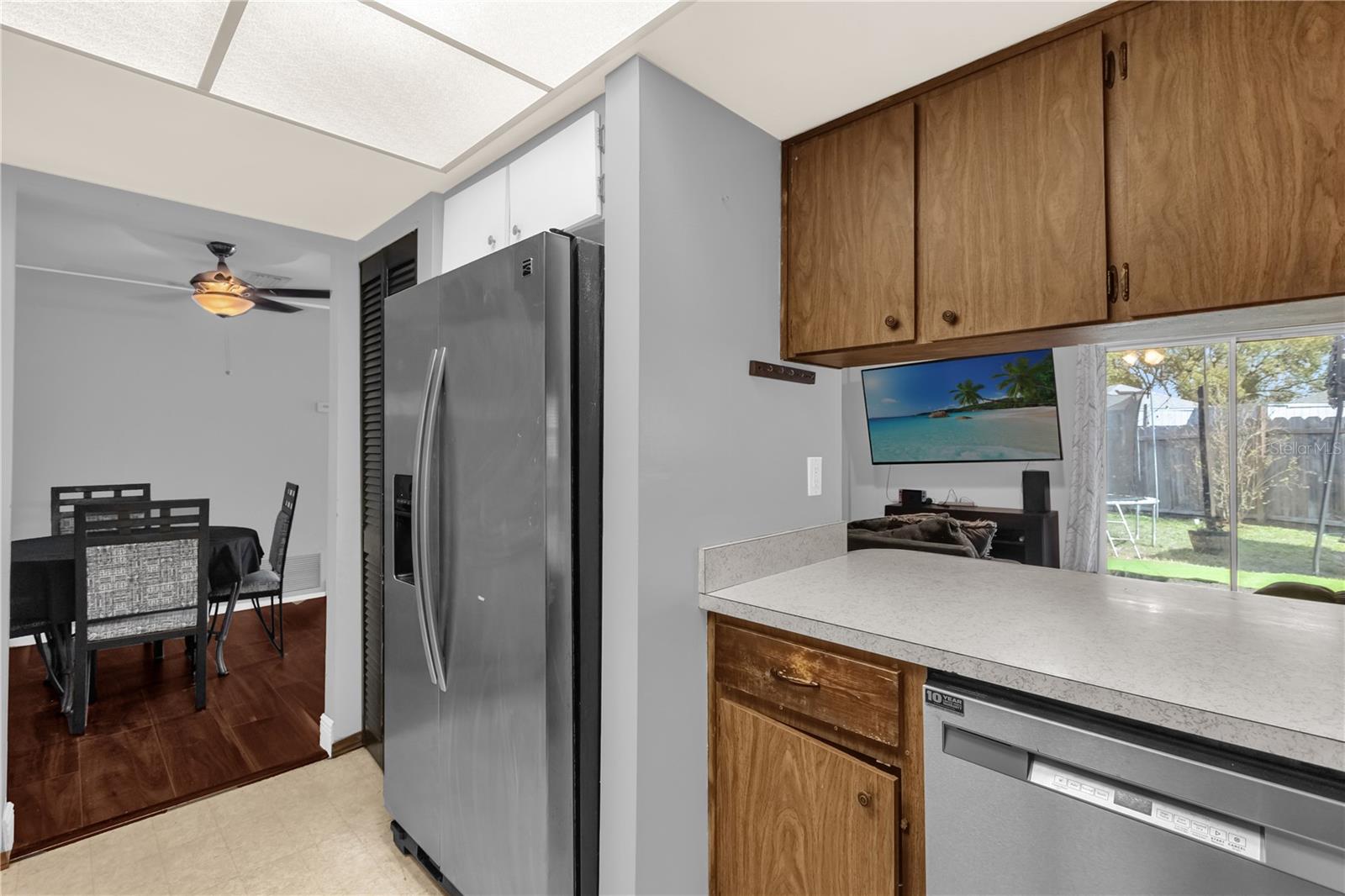 Image 9 of 37 For 5 Gumtree Court