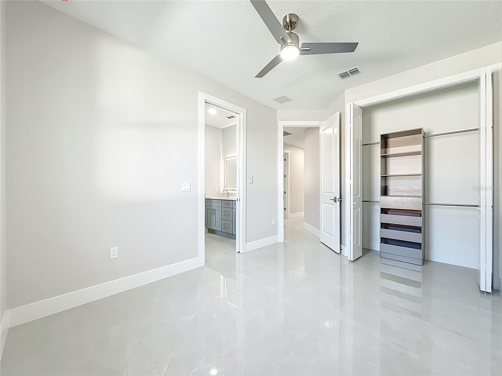 Image 32 of 80 For 5448 Conway Pointe Court