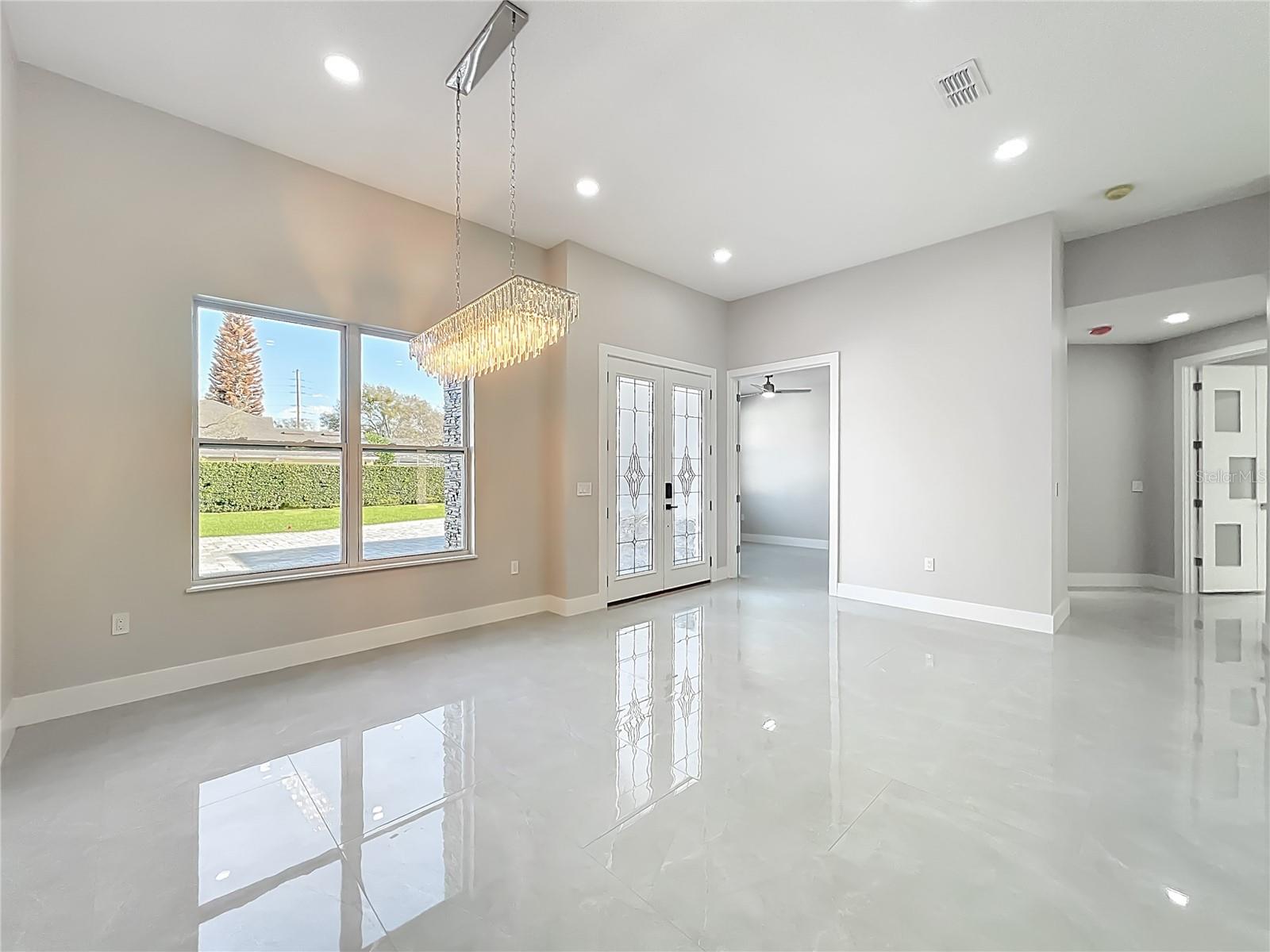 Image 4 of 80 For 5448 Conway Pointe Court